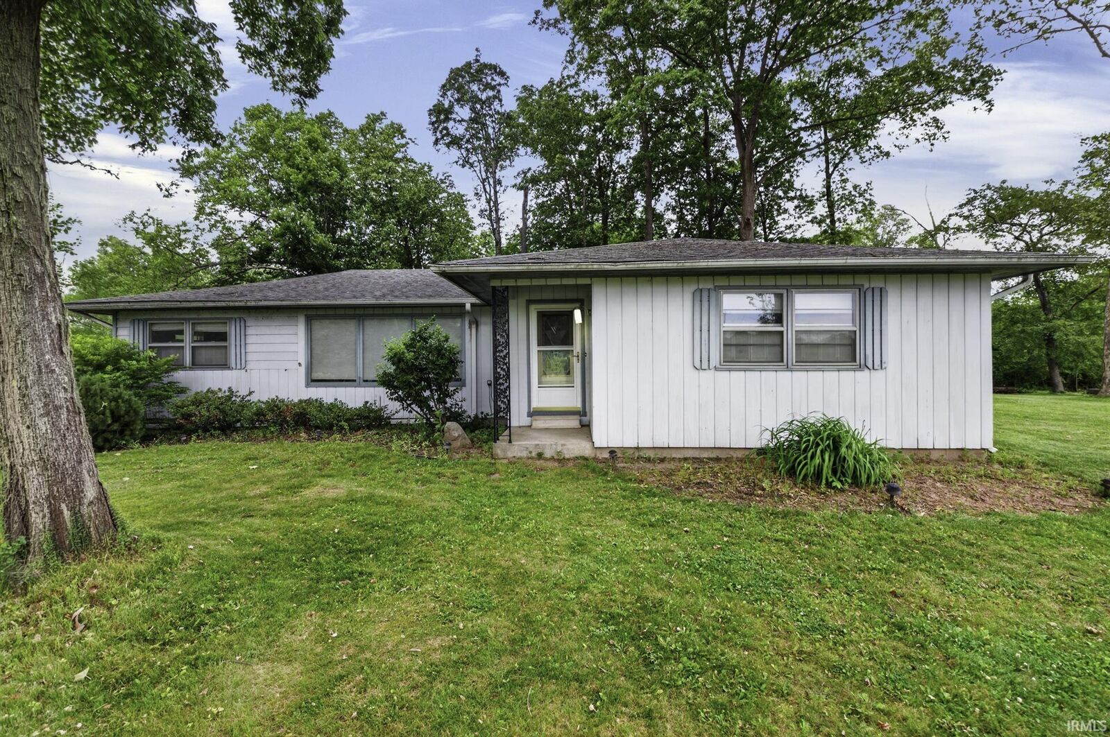 Property Photo: 6299 State Road 1 IN 46785-9619
