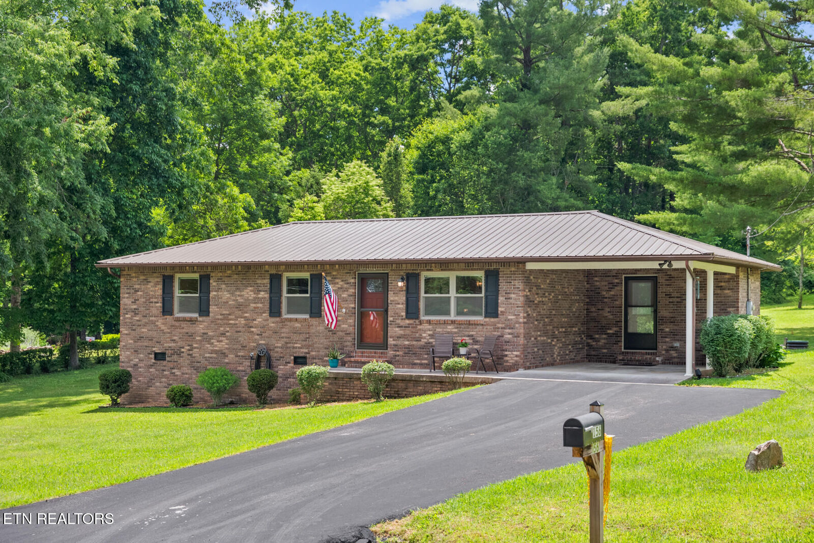 Property Photo:  156 Pace Ave  TN 38555 