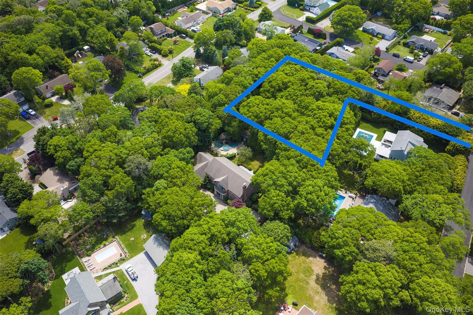 Property Photo:  20 Fordham Drive  NY 11946 
