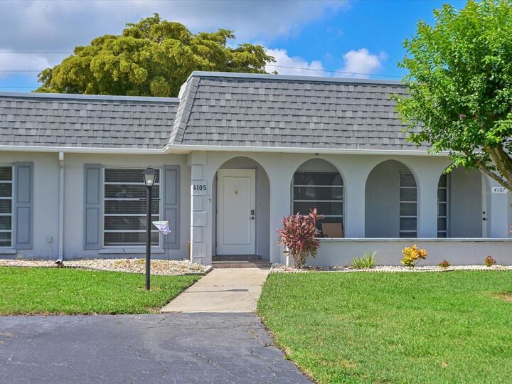 Property Photo:  4105 35th Avenue W 4105  FL 34205 