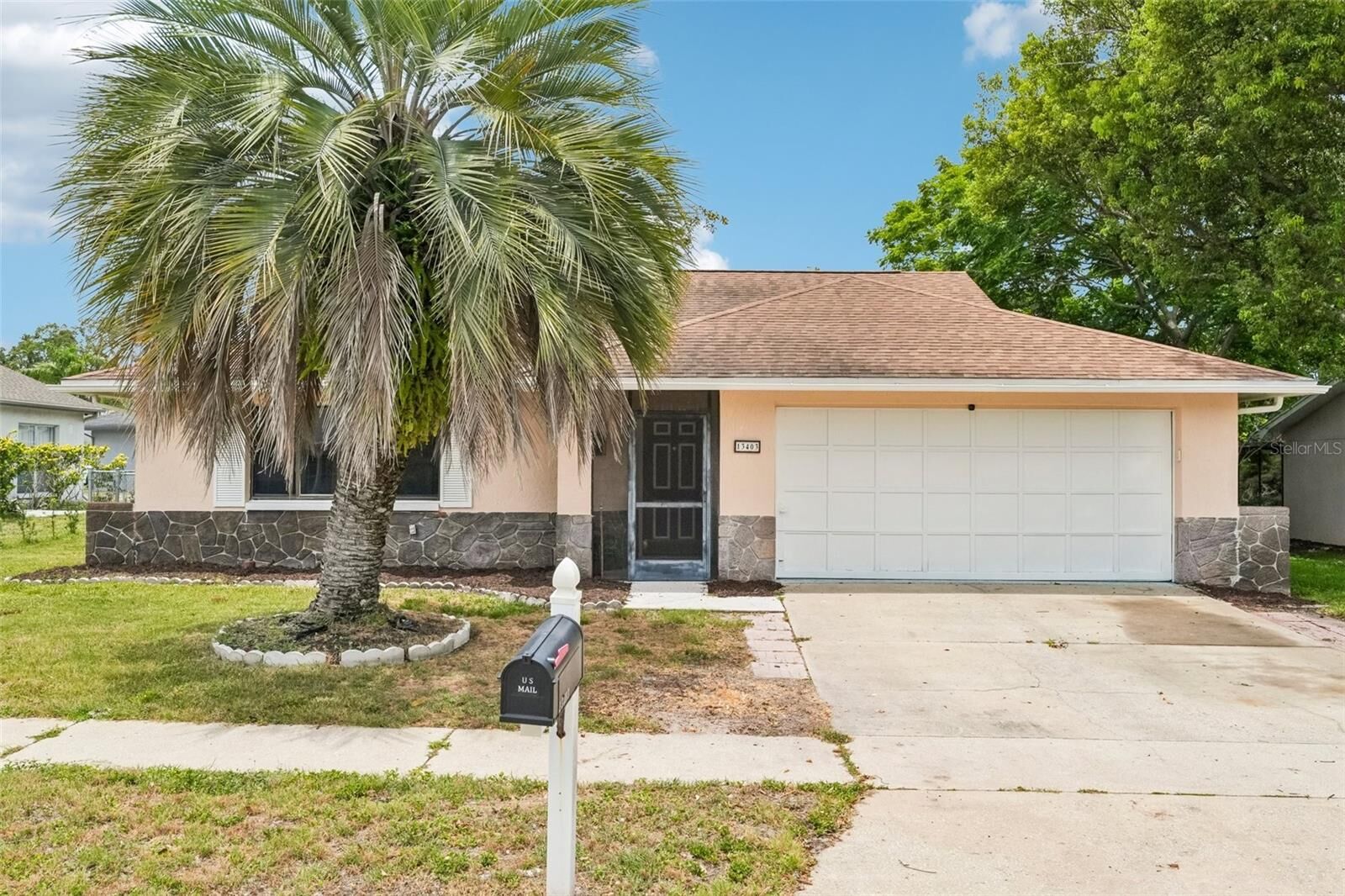 Property Photo: 13403 Rayburn Road FL 34667