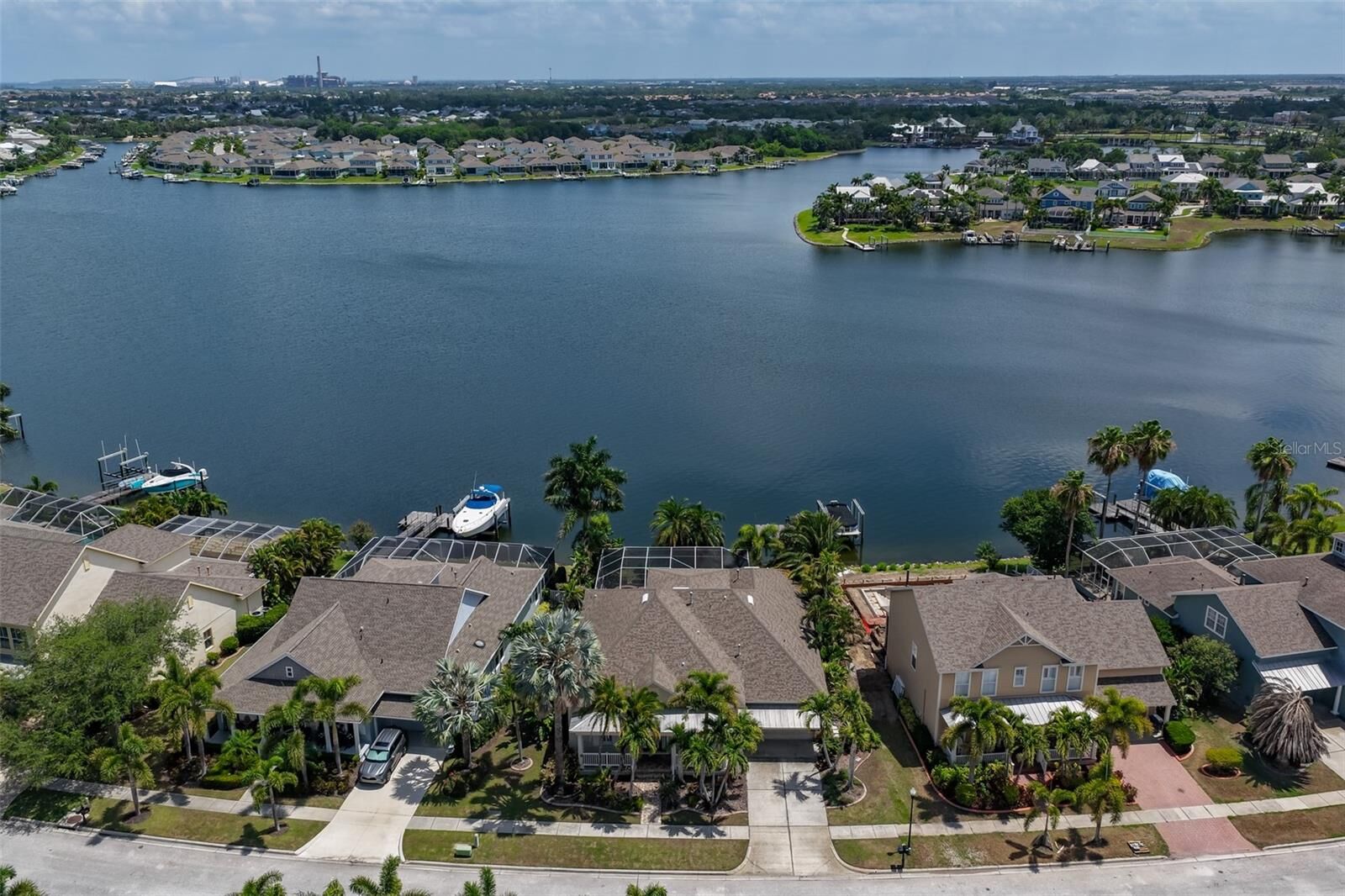 Property Photo:  5229 Brighton Shore Drive  FL 33572 