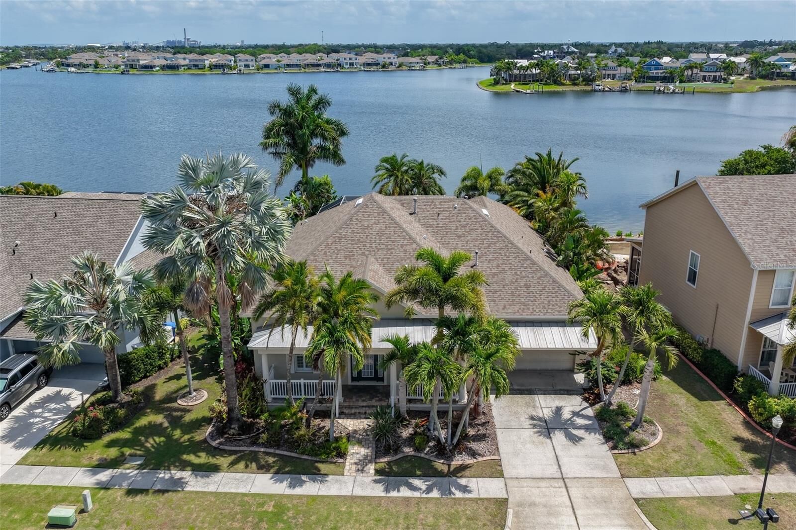 Property Photo:  5229 Brighton Shore Drive  FL 33572 