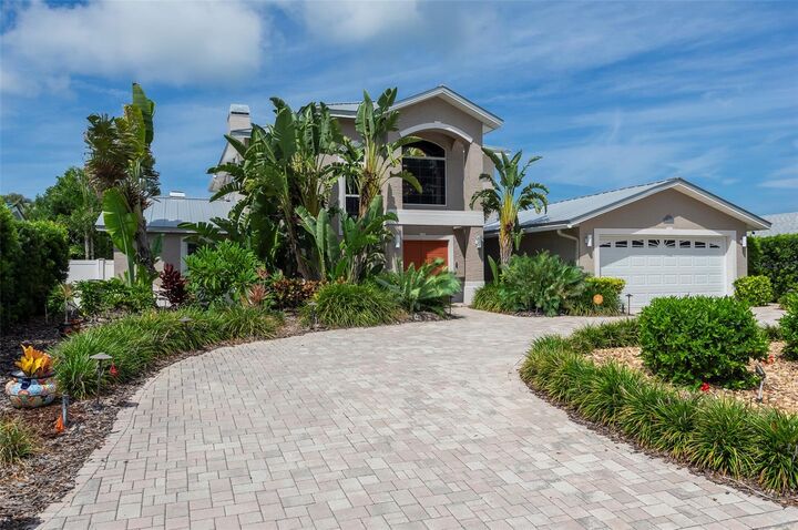 Property Photo: 311 S Isle Drive FL 33706