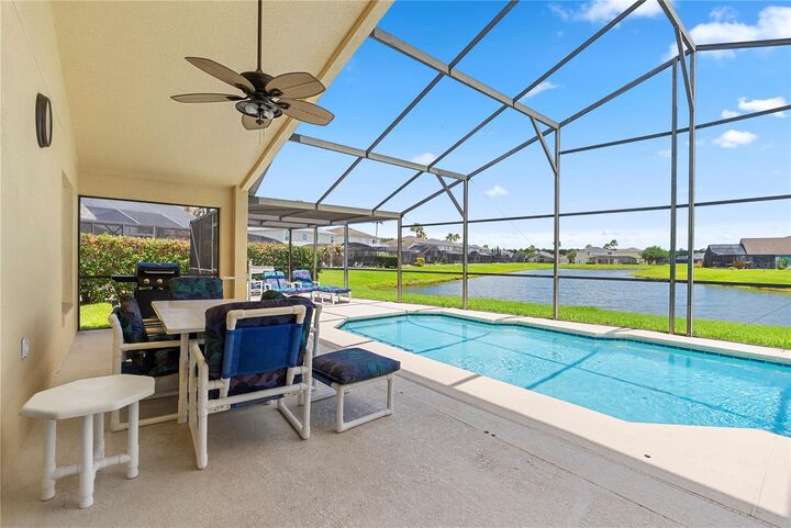 Property Photo:  4811 Cumbrian Lakes Drive  FL 34746 