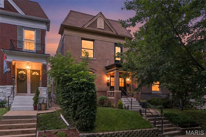 Property Photo: 4165 Russell Boulevard MO 63110