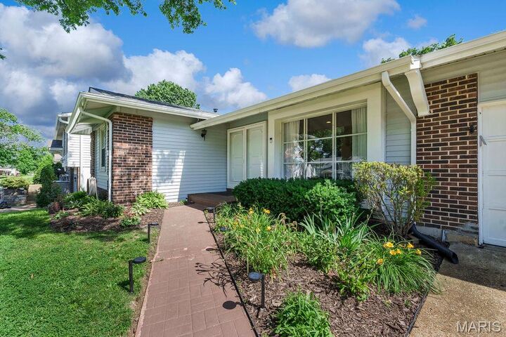 Property Photo:  406 Palermo Drive  MO 63021 