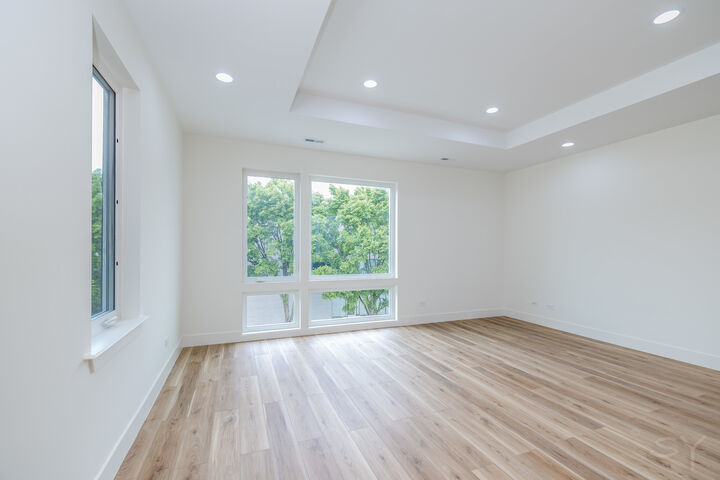 Property Photo: 1331 S Fairfield Avenue IL 60608