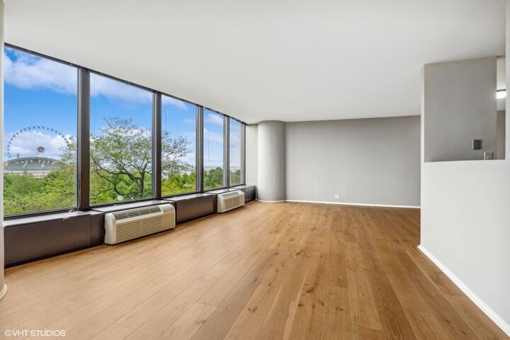 Property Photo: 505 N Lake Shore Drive 405 IL 60611