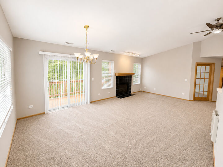 Property Photo: 24230 Walnut Circle IL 60585