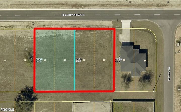 Property Photo:  530 Diplomat Parkway E  FL 33909 