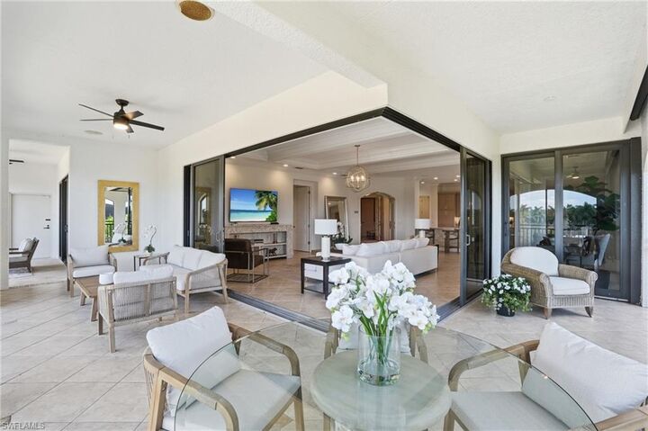 Property Photo:  2543 Marquesa Royale Ln 4-302  FL 34109 