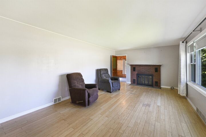 Property Photo:  5747 Shelburne Road  VT 05482 