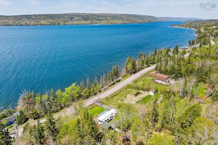 Property Photo:  9286 Kempt Head Road  NS B1X 1P5 