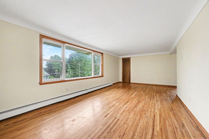 Property Photo: 1680 Burns Avenue MN 55106
