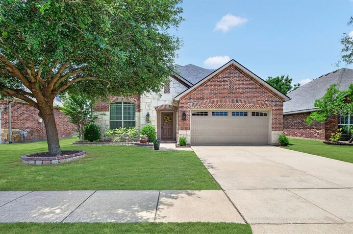 Property Photo:  1912 Fair Parke Lane  TX 75098 