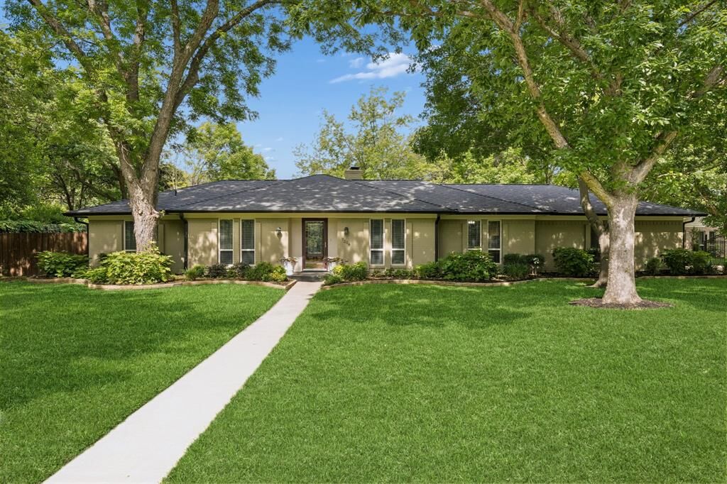 Property Photo:  7208 Tumbleweed Court  TX 76034 