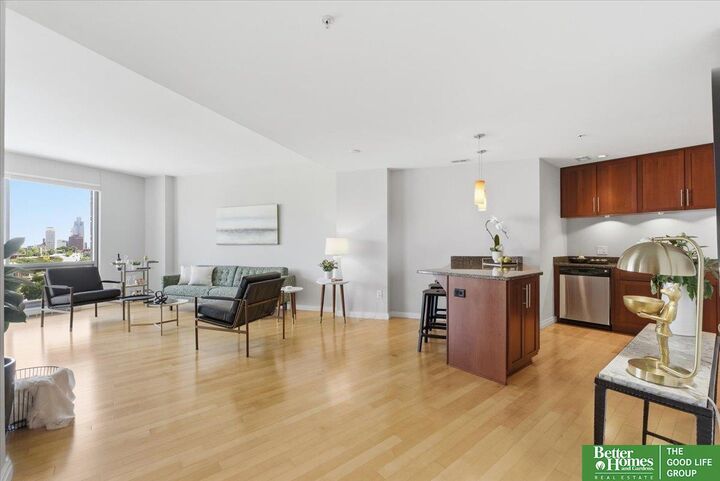 Property Photo:  200 S 31st Avenue 4602  NE 68131 