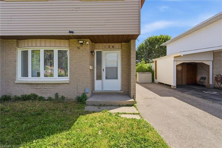 Property Photo:  126 Dinison Crescent  ON N2E 2V2 