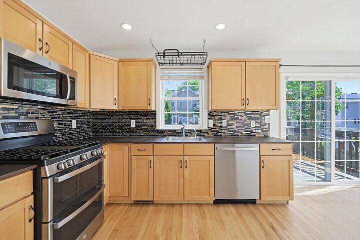 Property Photo: 26 Oakwood St 26 MA 02136
