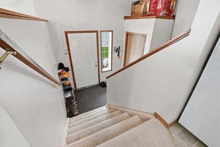 Property Photo: 5812 70 Avenue Close AB T4T 1V8