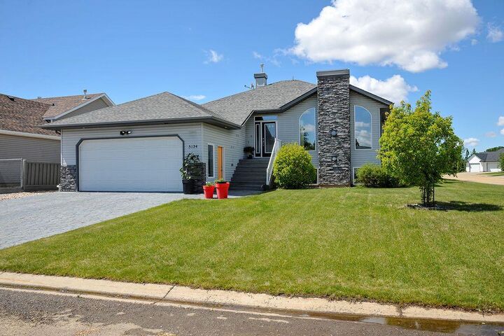 Property Photo: 5134 53 Street AB T0B 1A0