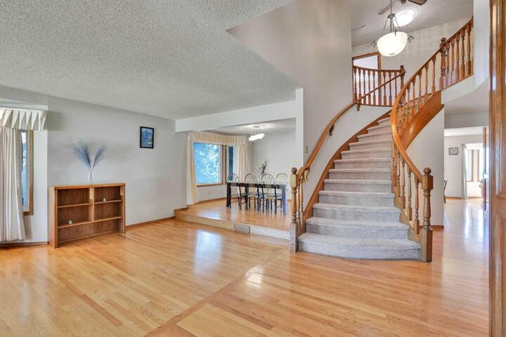 Property Photo: 88 Edelweiss Drive NW AB T3A 3P6