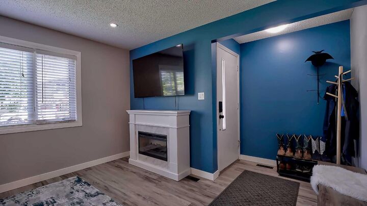 Property Photo:  2037 50 Avenue SW  AB T2T 2W4 