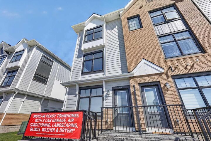 619 Mahogany Road SE — photo 1