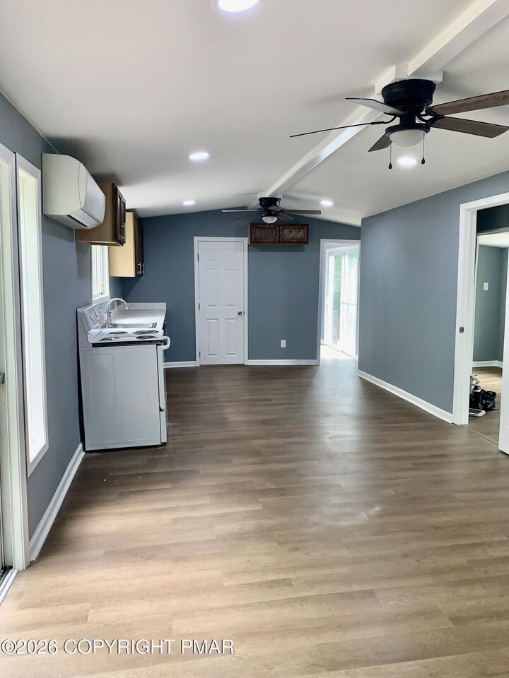 Property Photo: 204 Moyer Court PA 18355