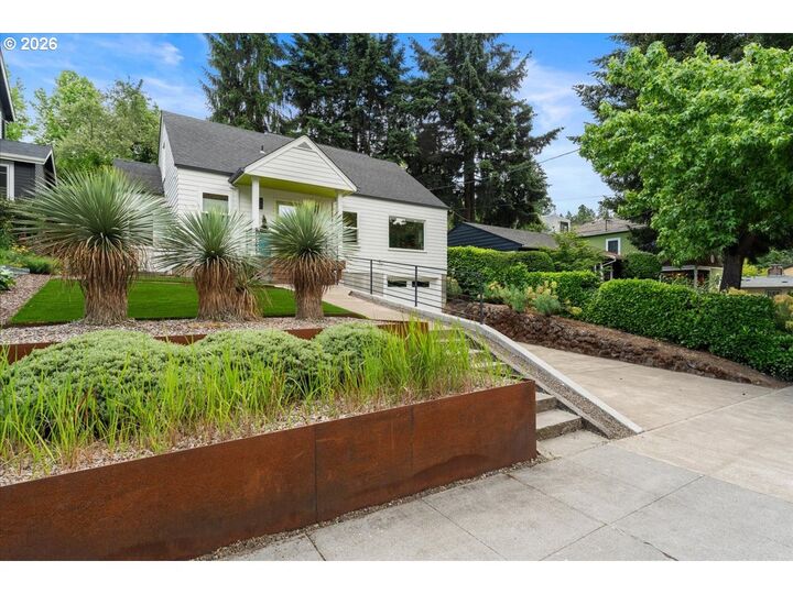 Property Photo: 2852 NW Upshur St OR 97210