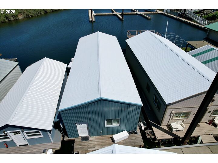 Property Photo:  101 N Boat Basin Rd A-8  OR 97058 