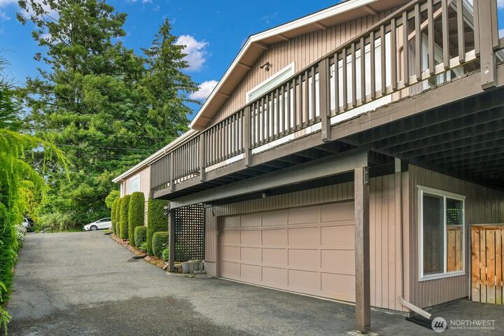 Property Photo: 11239 NE 91st Street WA 98033