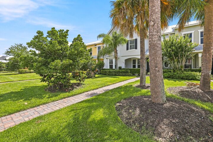 Property Photo:  10487 SW West Park Avenue  FL 34987 