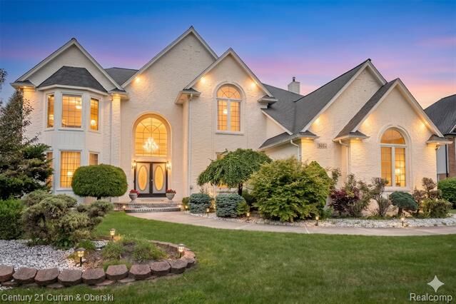 Property Photo: 3021 Chinaberry Court MI 48314