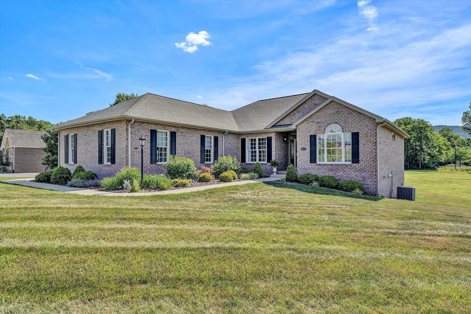 Property Photo:  535 Hollymeade Ln  VA 24083 