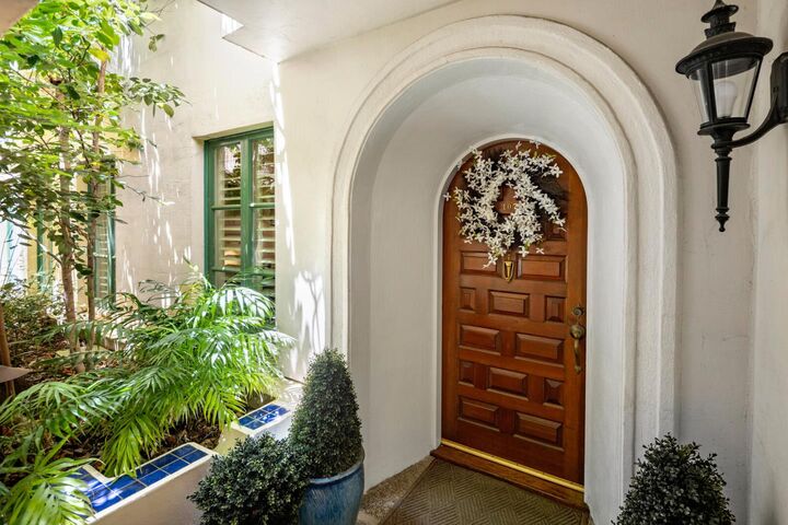 Property Photo: 111 West 3rd Avenue 107 CA 94402