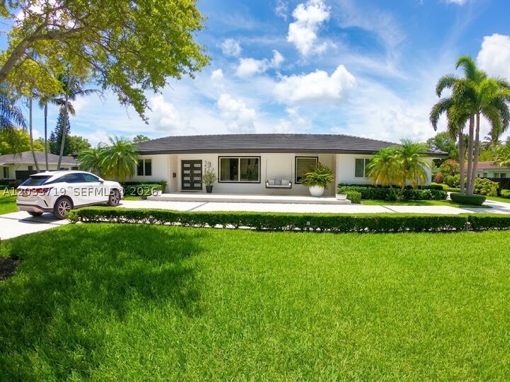 Property Photo:  14500 SW 84th Ave  FL 33158 
