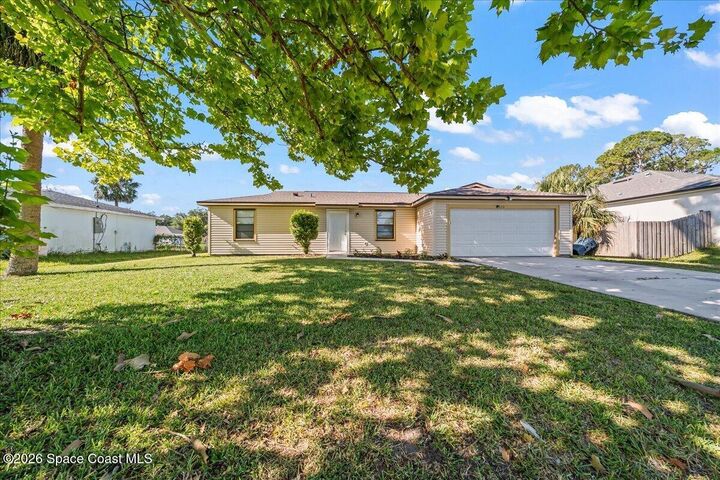 Property Photo:  962 Serenade Street NW  FL 32907 
