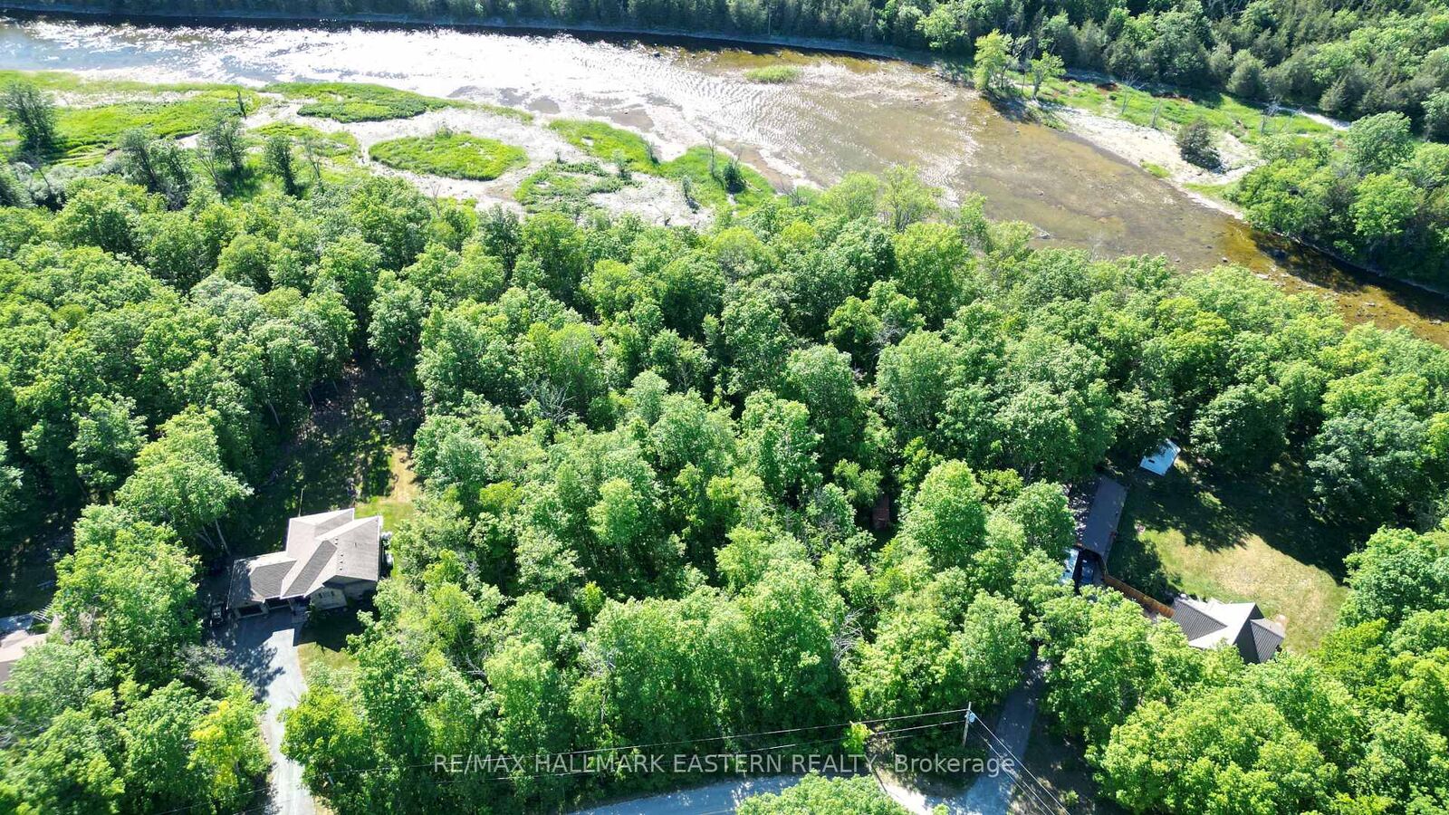 Property Photo:  21 Riverside Drive  ON K0L 1L0 