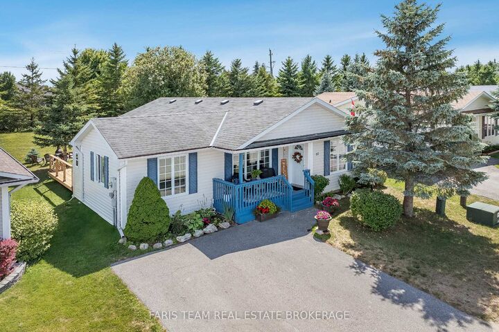 Property Photo: 61 Pennsylvania Avenue ON L9Z 3A8