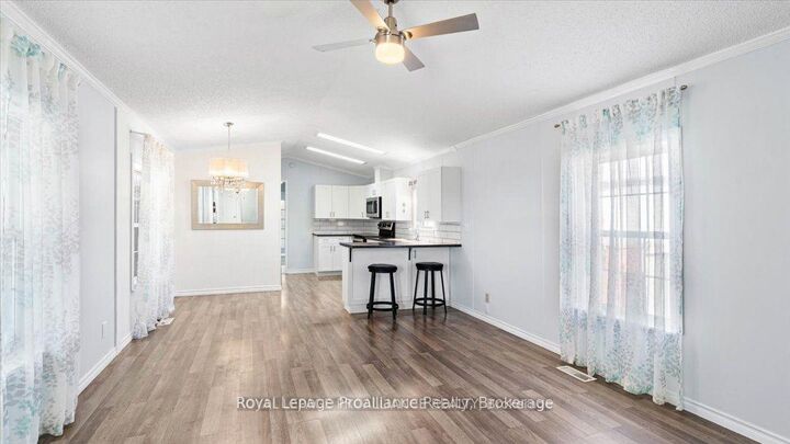 Property Photo: 311 Dundas Street E 18 ON K8V 1M1