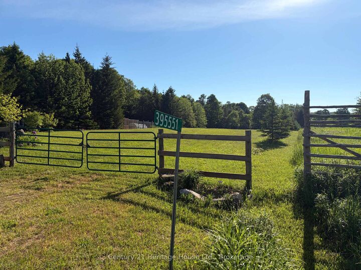 Property Photo:  395551 2 Concession  ON N0H 2V0 