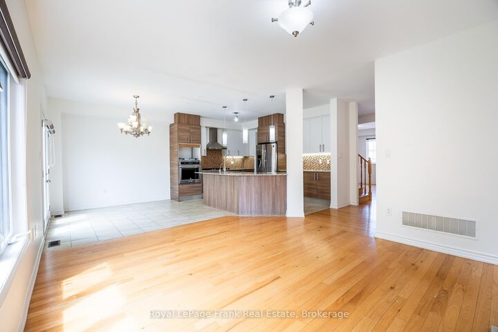 Property Photo:  190 Lyle Drive  ON L1C 0V8 