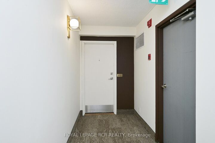 Property Photo: 8 Fead Street 812 ON L9W 3X4