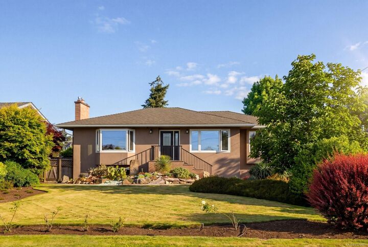 Property Photo: 10192 Wildflower Pl BC V8L 3R4