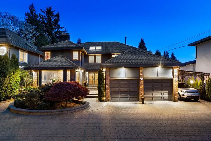 Property Photo: 732 Rochester Avenue BC V3K 2V8