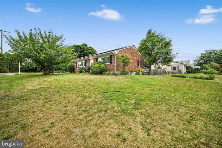 Property Photo:  593 Mull Avenue  PA 19533 