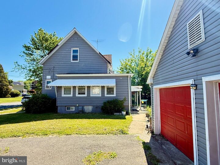 Property Photo:  110 Randolph Avenue  NJ 07080 