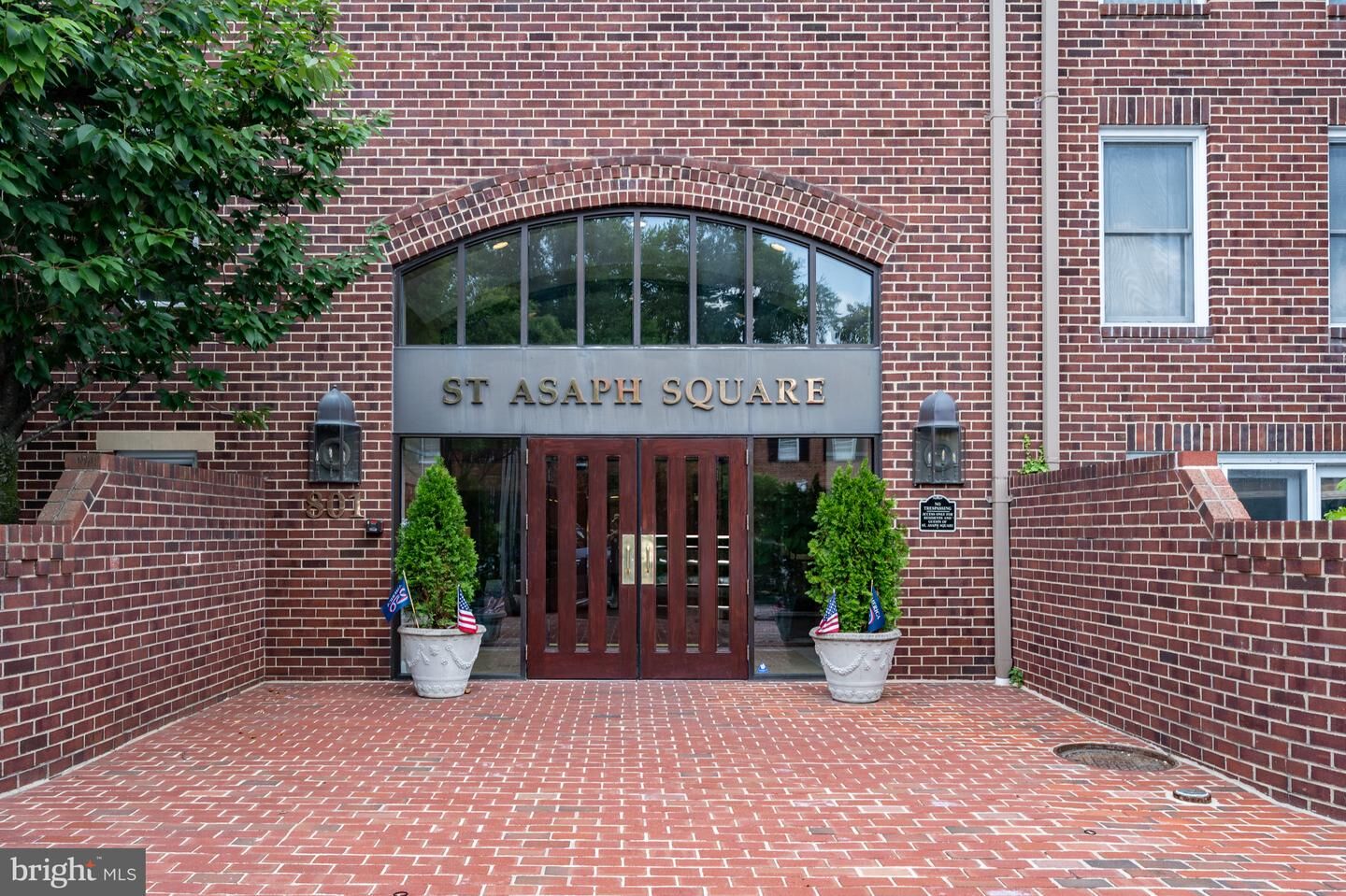 Property Photo:  801 S Pitt Street 418  VA 22314 